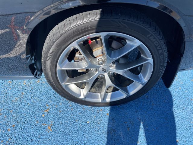 2020 Dodge Challenger GT photo 4