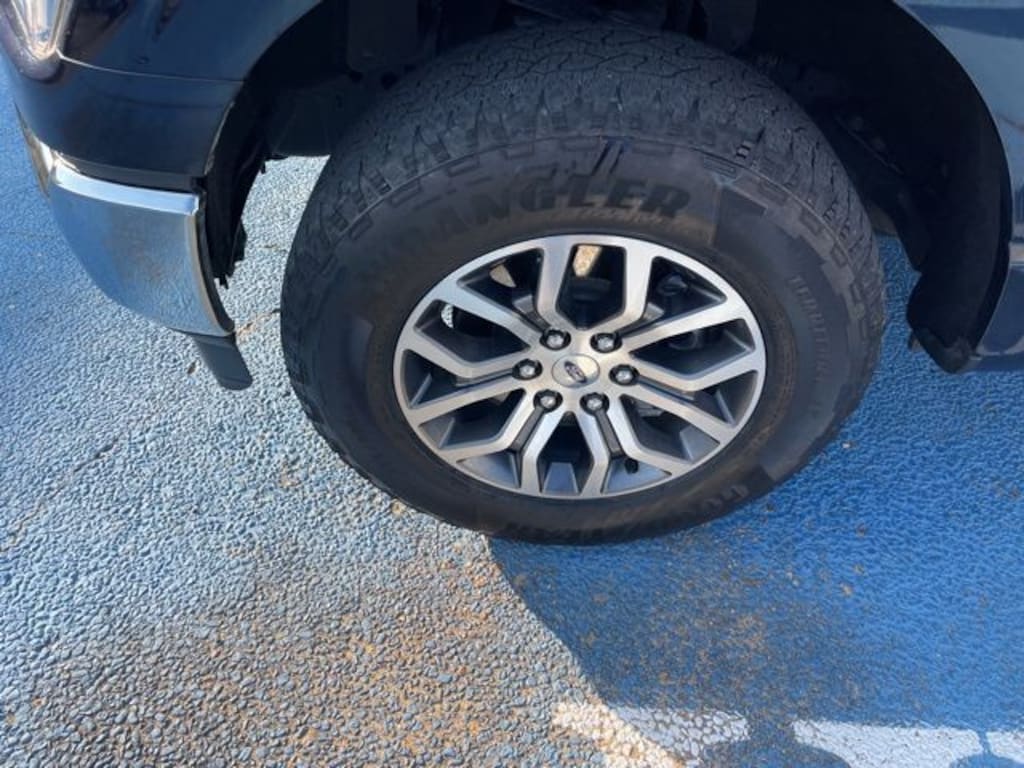 Used 2022 Ford F-150 Lariat Truck