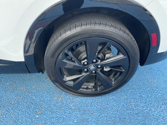 2025 Buick Envision Sport Touring photo 4