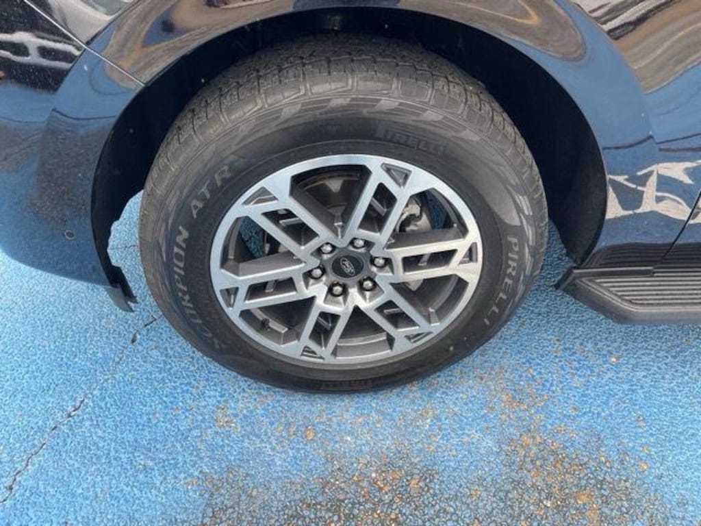 Used 2025 Ford Expedition Active SUV