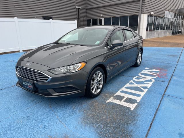 2017 Ford Fusion SE's photo