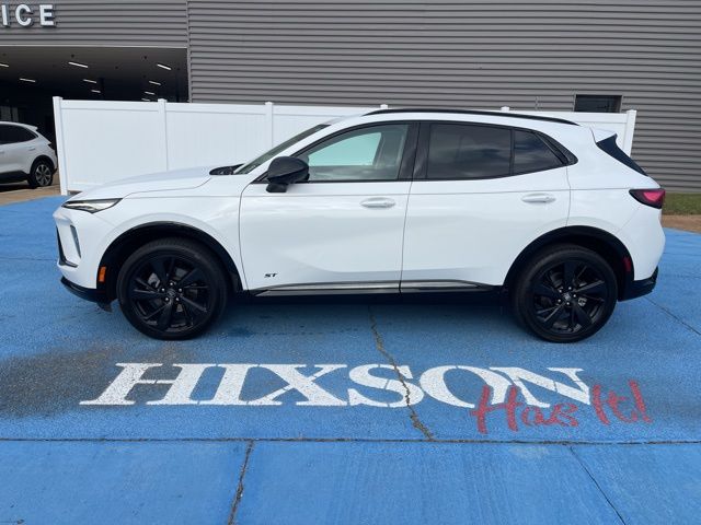 2025 Buick Envision Sport Touring photo 2