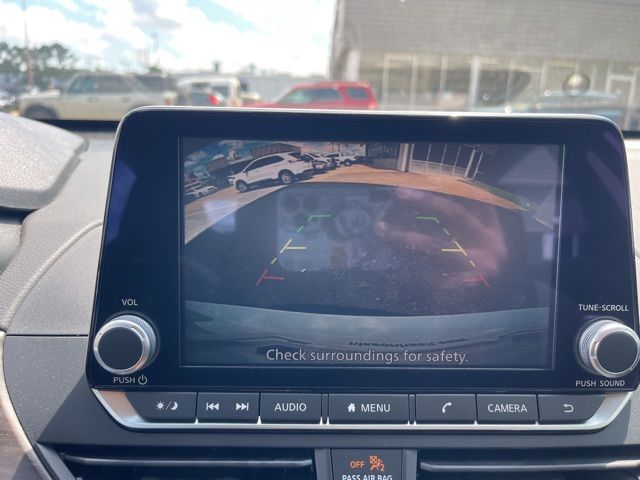 2025 Nissan Altima SV - Photo 28