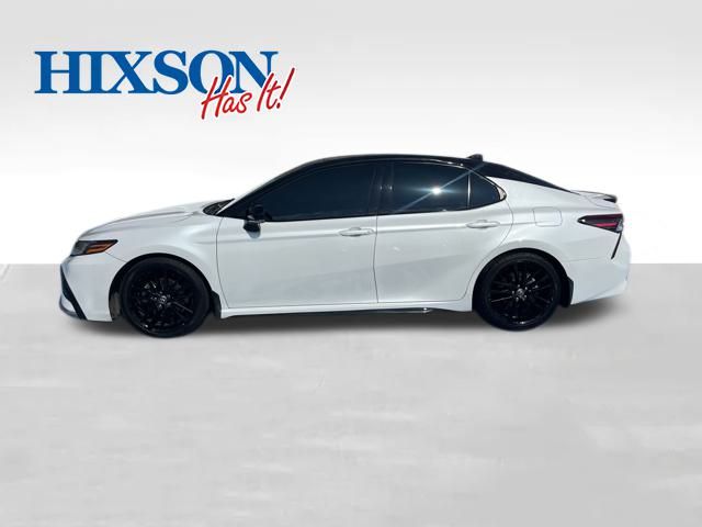 2022 Toyota Camry XSE V6 photo 2