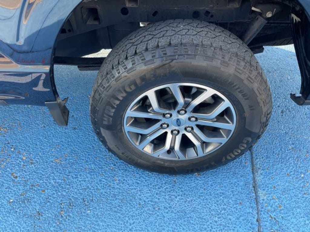 Used 2022 Ford F-150 Lariat Truck