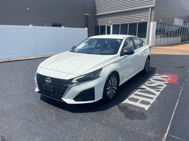 2025 Nissan Altima