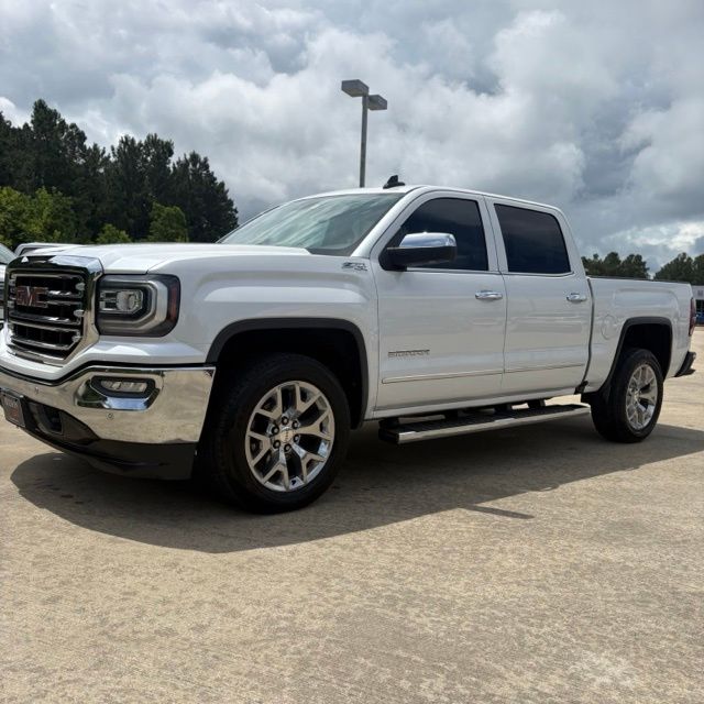 2018 GMC Sierra 4WD Crew Cab Short Box SLT's photo