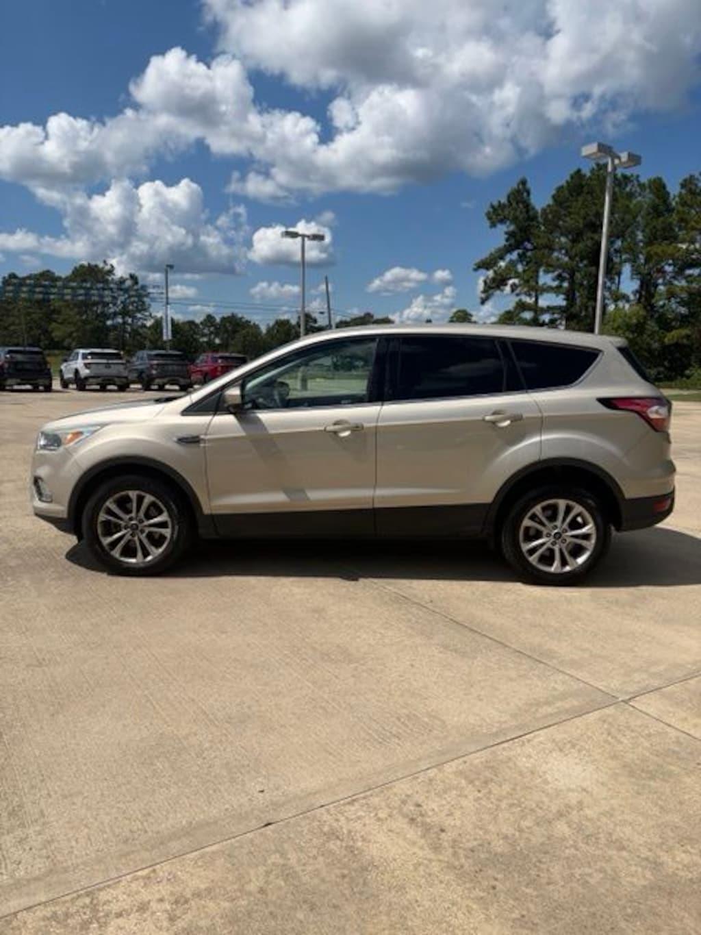 Used 2017 Ford Escape SE SUV