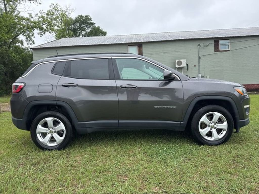 Used 2019 Jeep Compass Latitude SUV