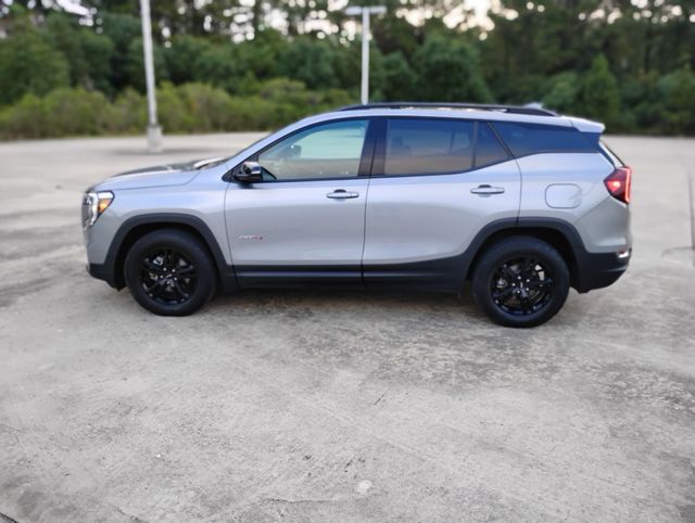 2024 Gmc Terrain AT4 photo 2