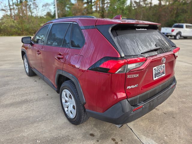 2019 Toyota RAV4 LE photo 3