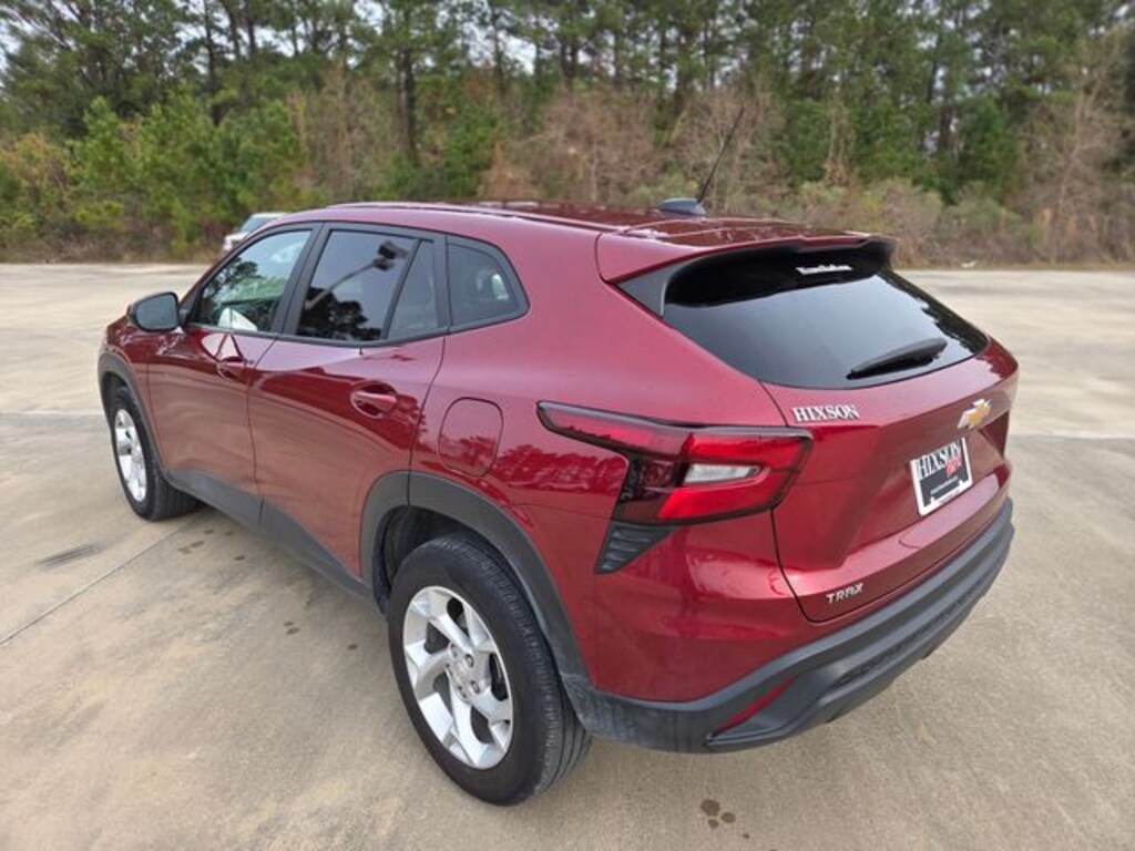 Used 2025 Chevrolet Trax LS SUV