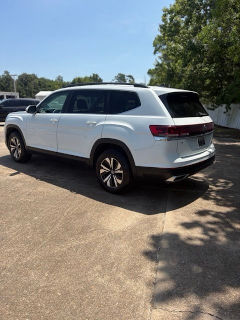 Used 2024 Volkswagen Atlas 2.0T SE SUV