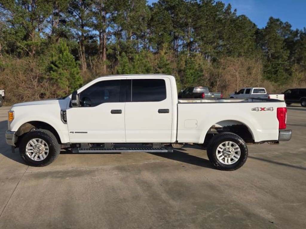 Used 2017 Ford F-250SD XLT Truck