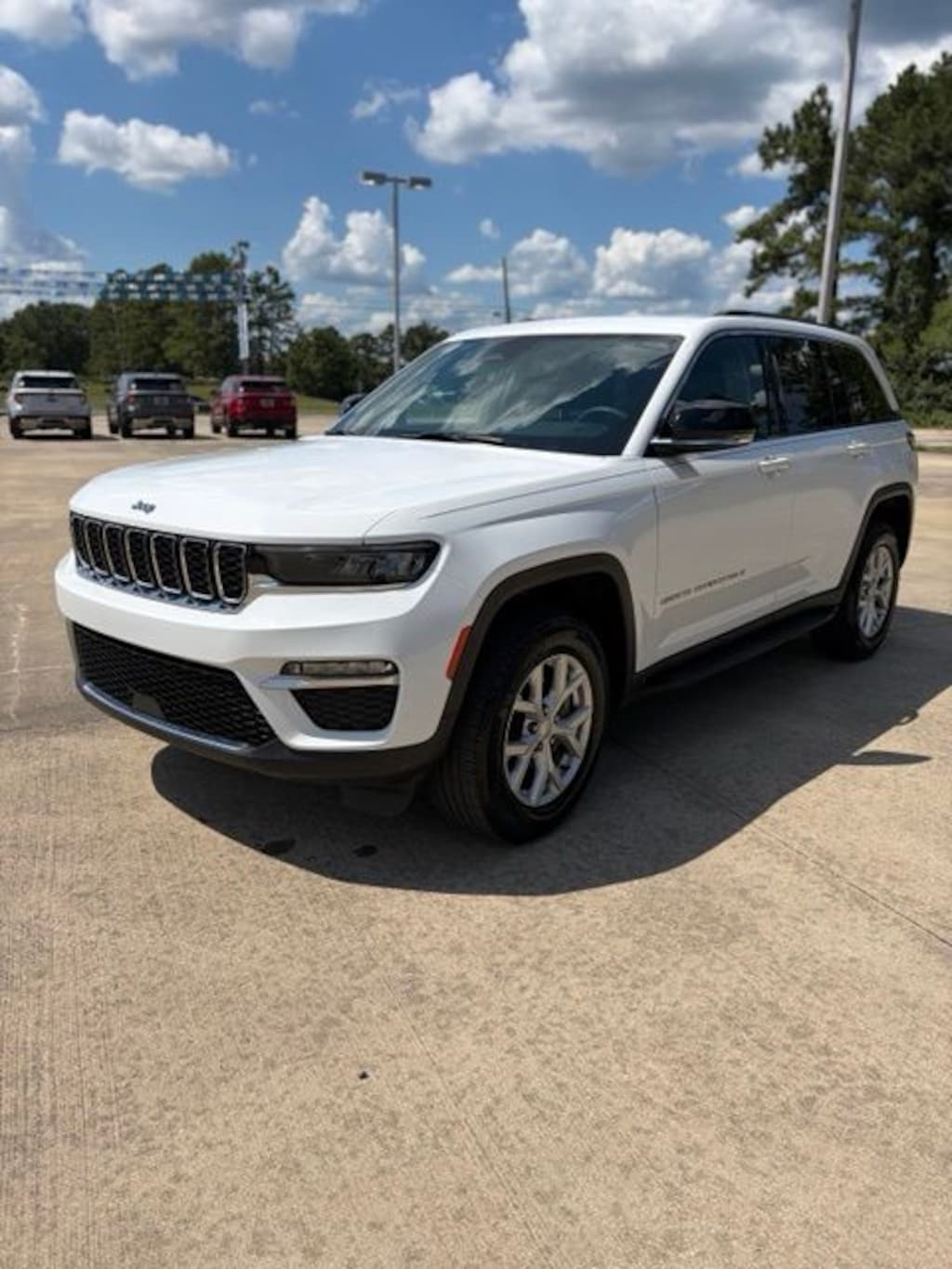 Used 2023 Jeep Grand Cherokee Limited SUV