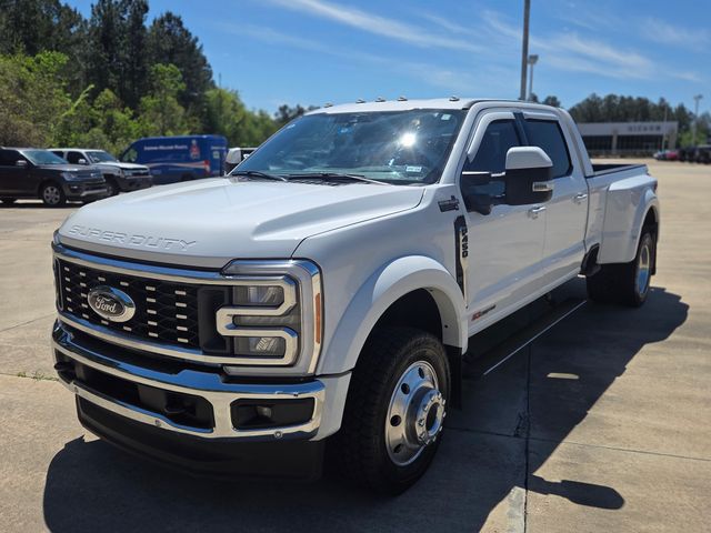 2023 Ford F-450 Lariat 4x4 Crew Cab 8' Box DRW's photo