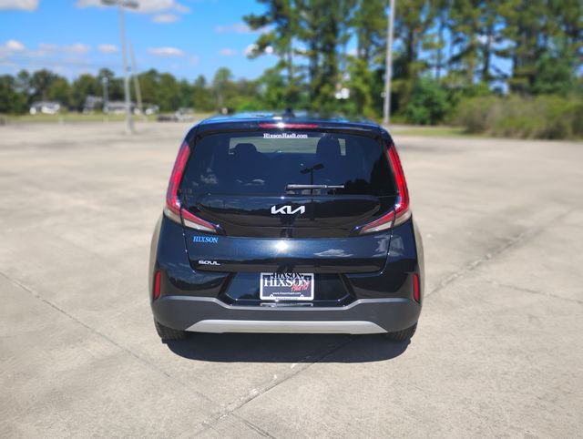 2023 Kia Soul LX photo 4