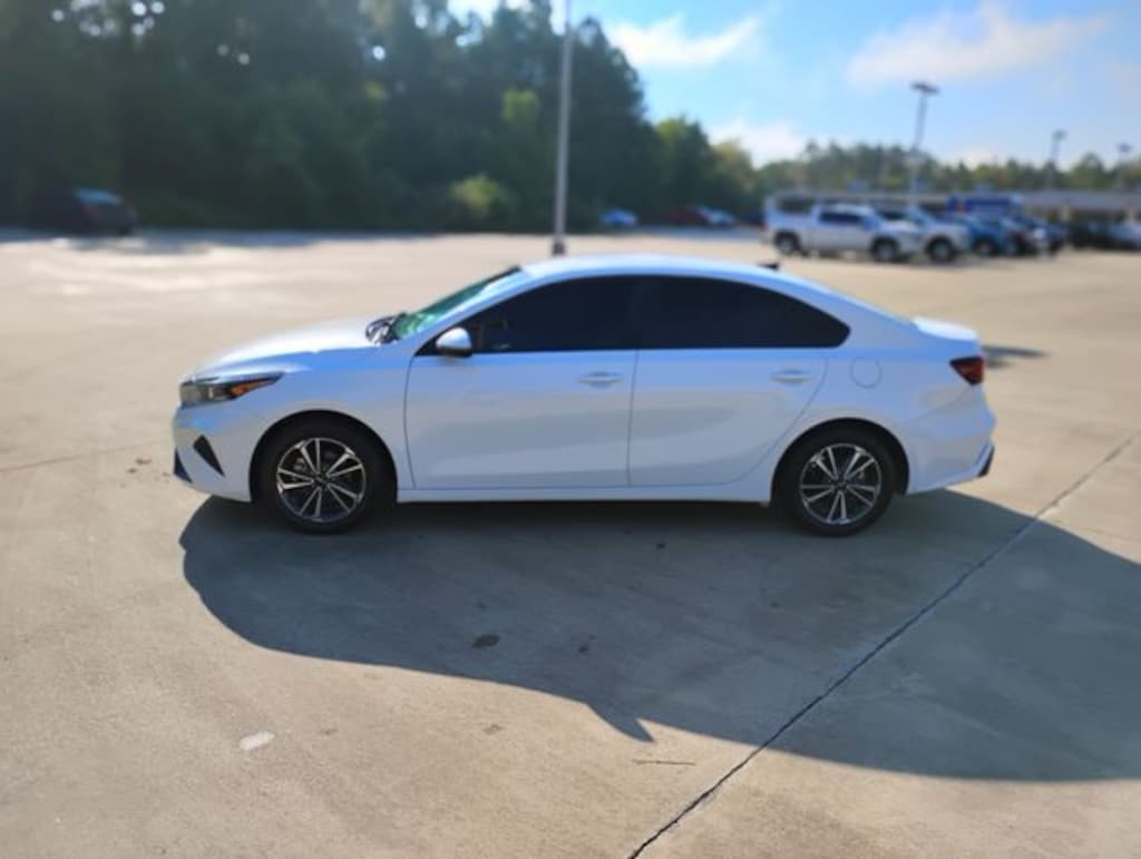 Used 2024 Kia Forte LXS Sedan