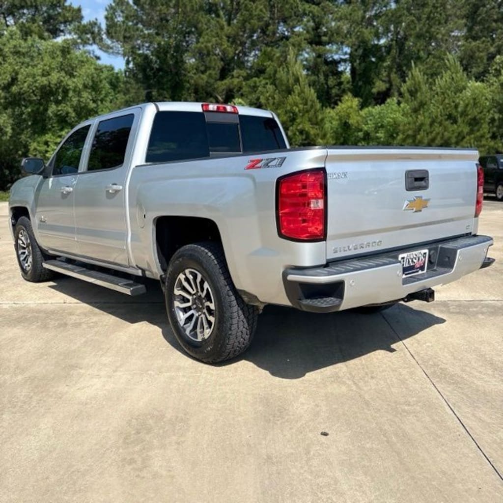 Used 2020 Chevrolet Silverado 1500 LT Truck