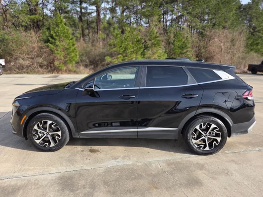 Used 2025 Kia Sportage EX SUV