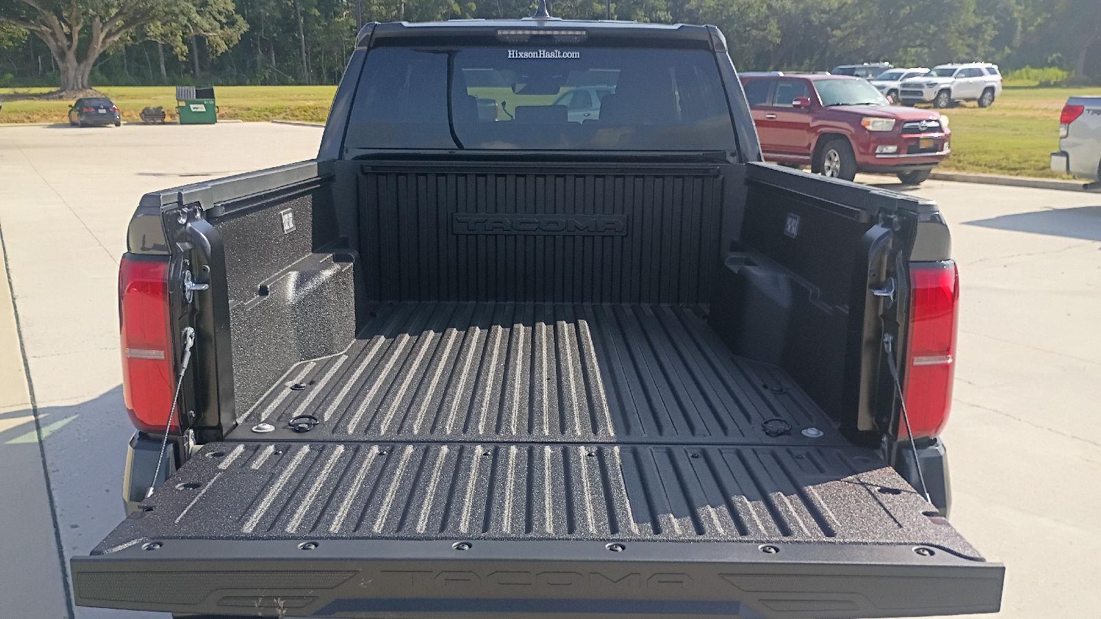 2026 Toyota Tacoma SR5 - Photo 16