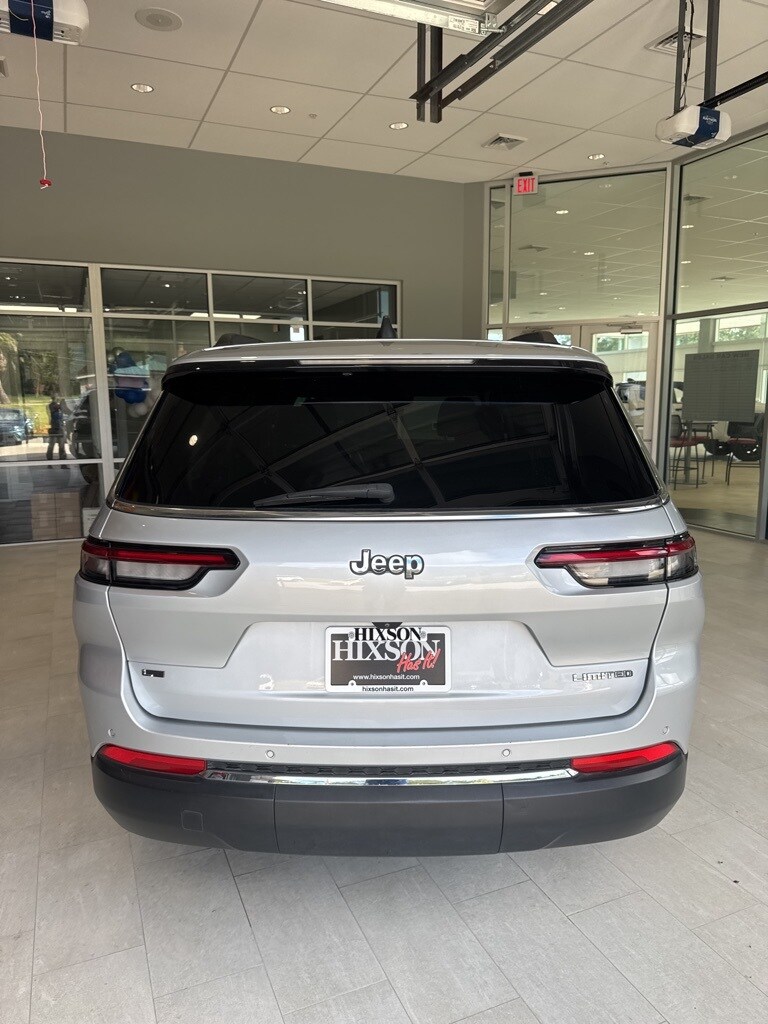 2022 Jeep Grand Cherokee Limited photo 3