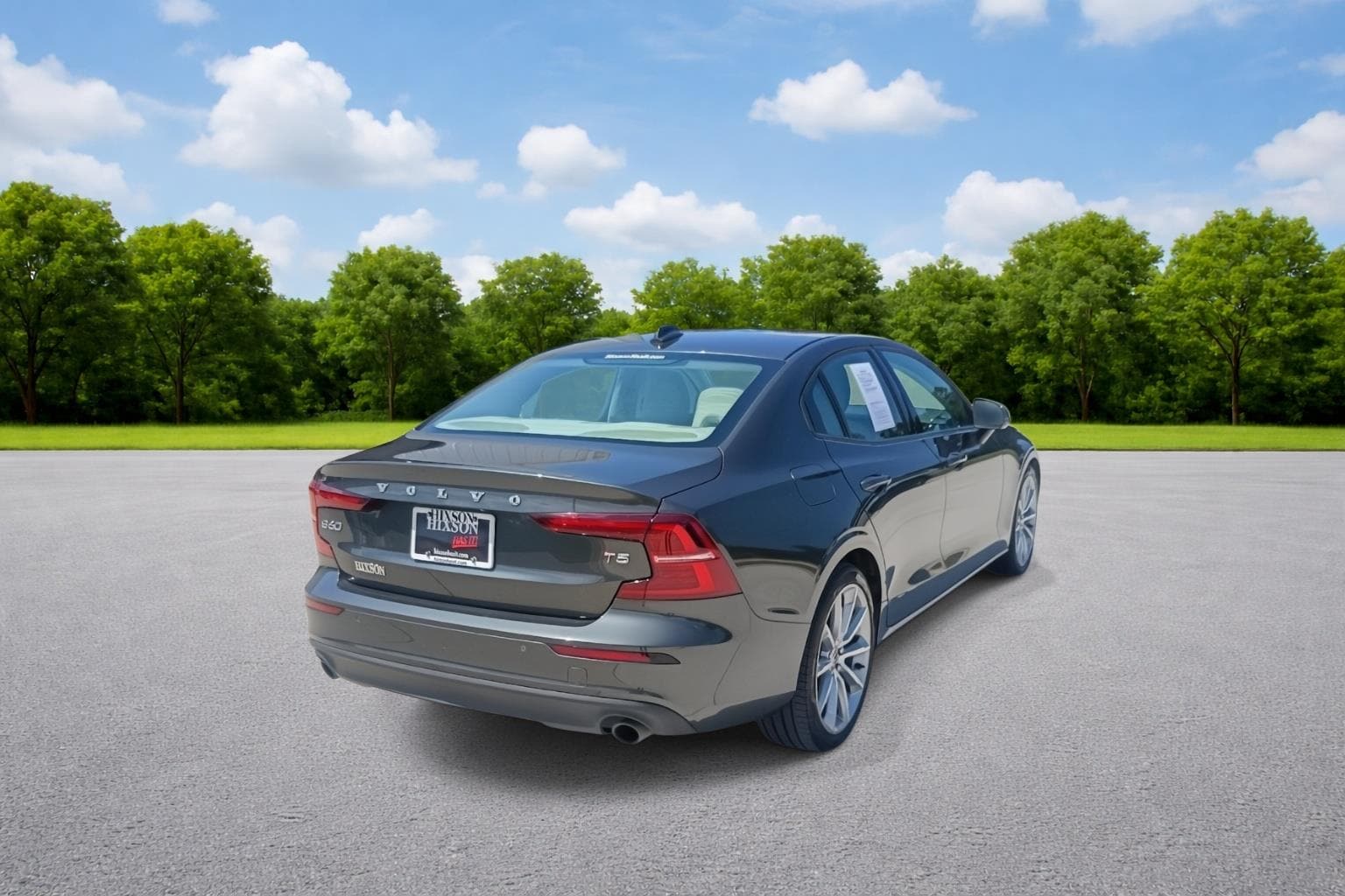 View vehicle photo 7
