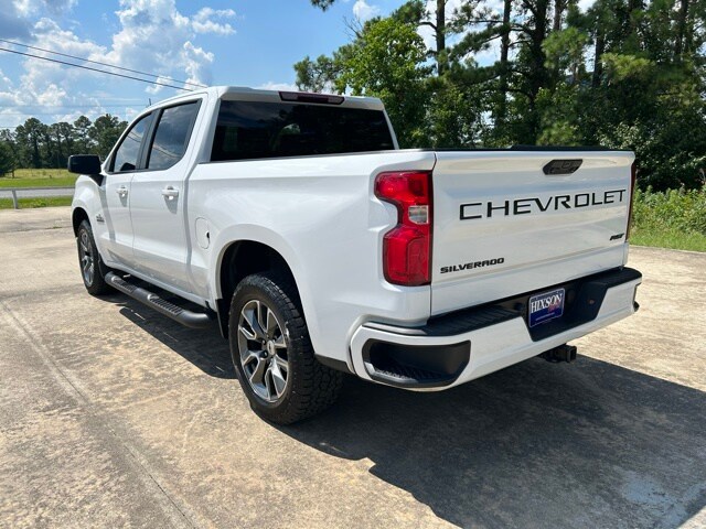 2023 Chevrolet Silverado 1500 RST photo 3