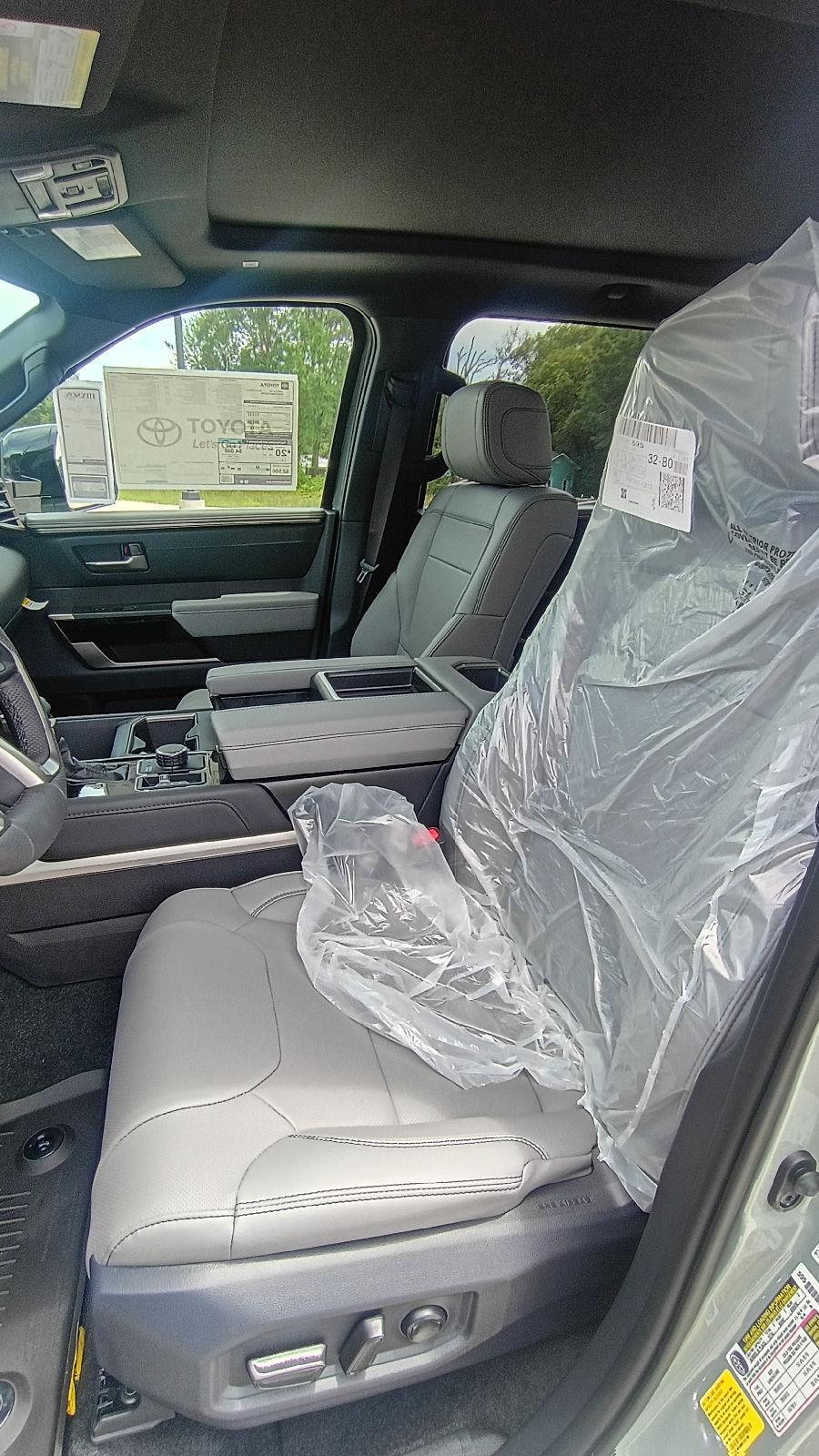 2026 Toyota Tundra Limited - Photo 10