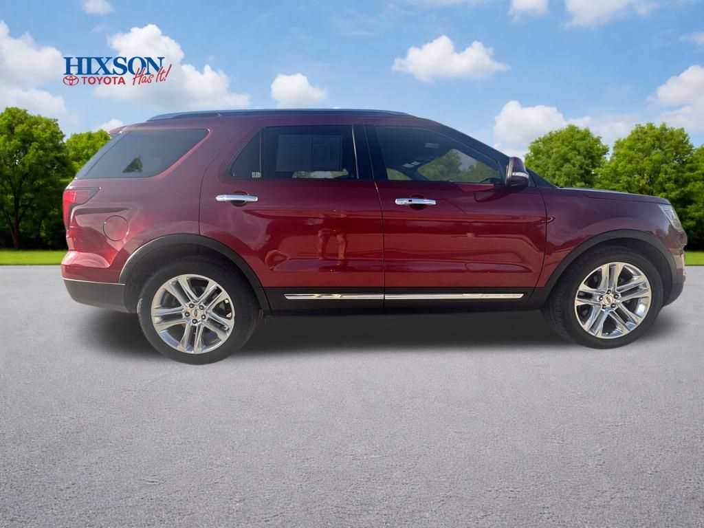 2016 Ford Explorer Limited photo 2