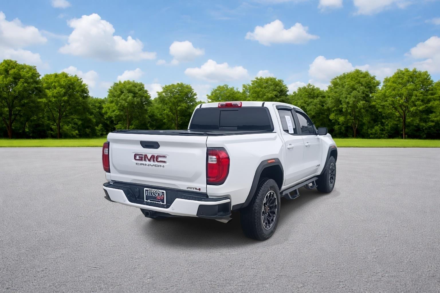 View vehicle photo 7