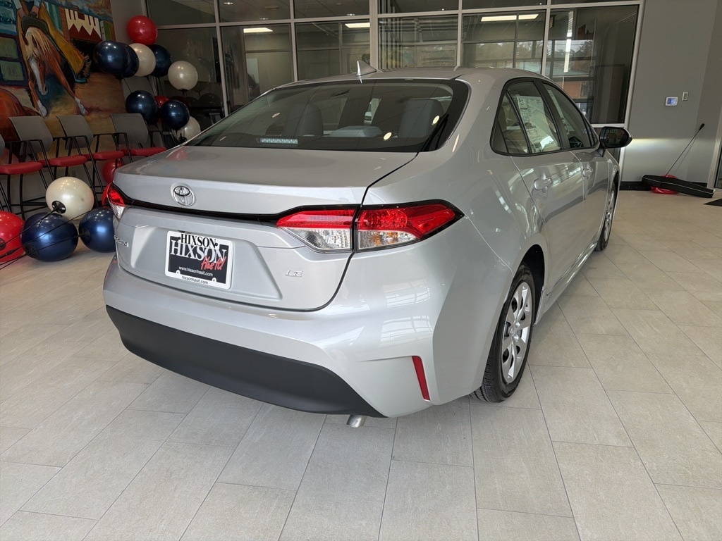 2026 Toyota Corolla LE photo 4