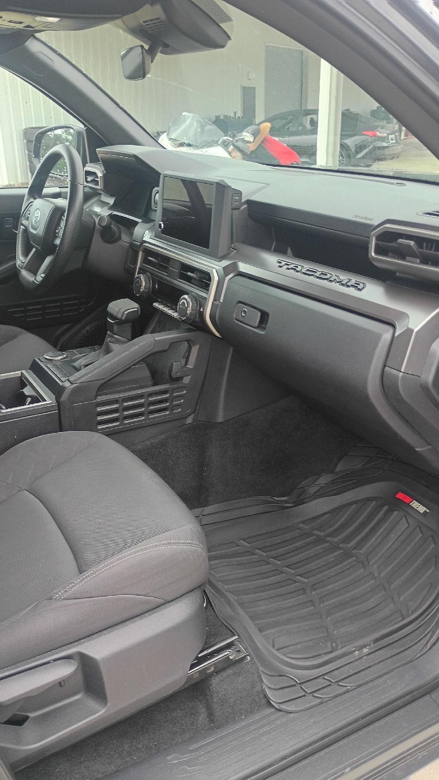 2024 Toyota Tacoma SR5 - Photo 20