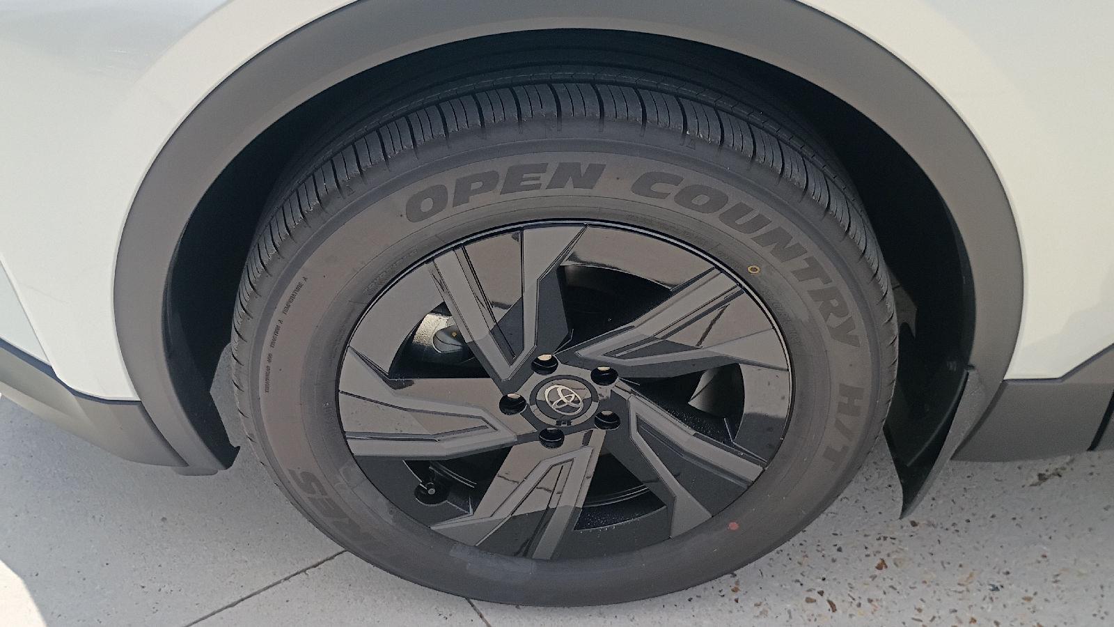 2026 Toyota C-HR SE - Photo 24