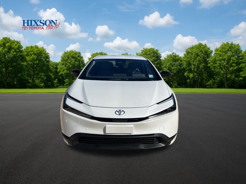 2026 Toyota Prius LE photo 2