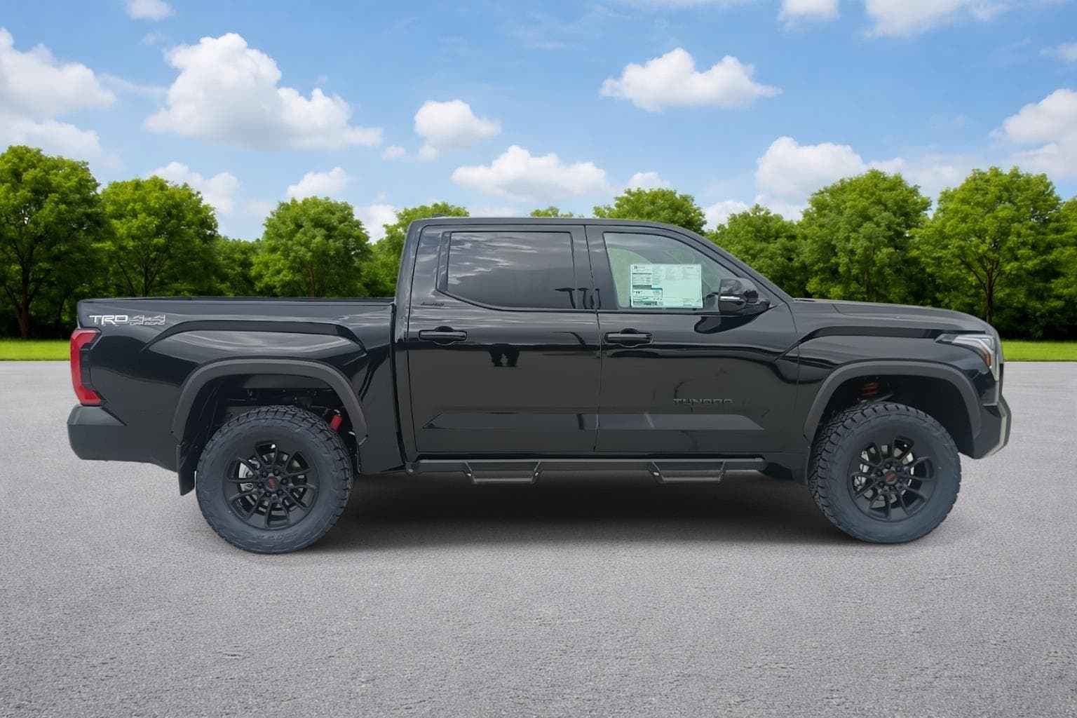 2026 Toyota Tundra Limited - Photo 8