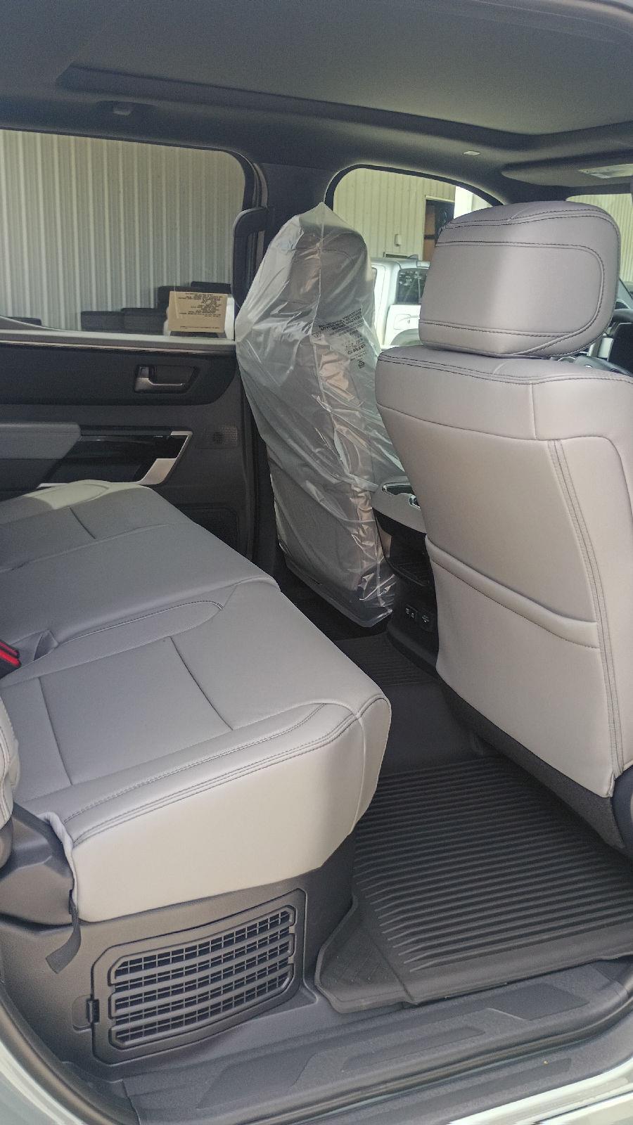 2026 Toyota Tundra Limited - Photo 18