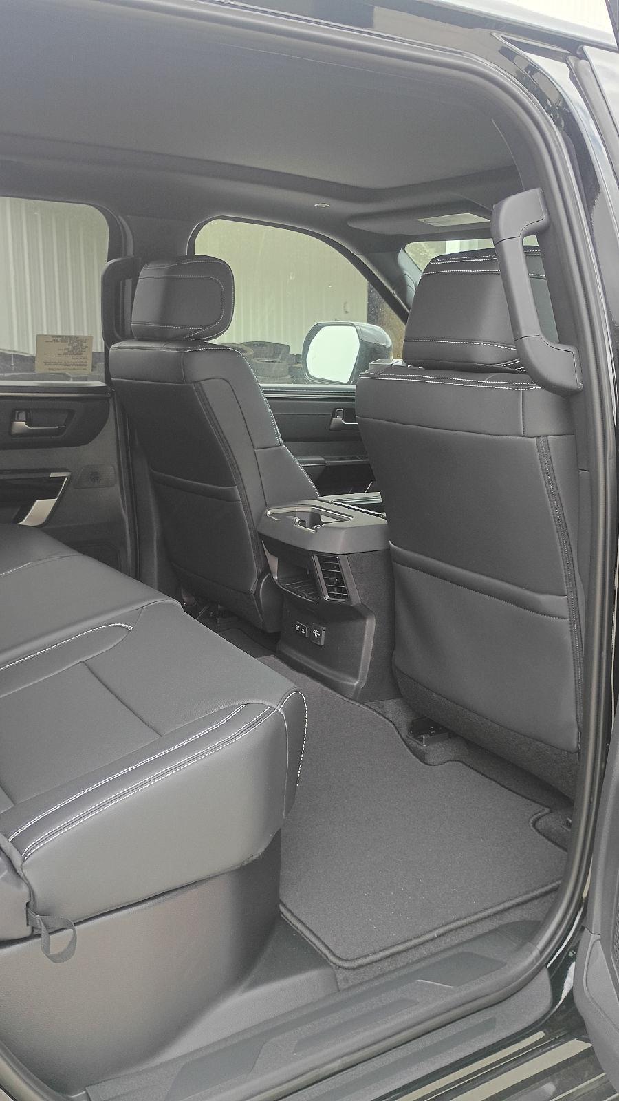 2026 Toyota Tundra Limited - Photo 18
