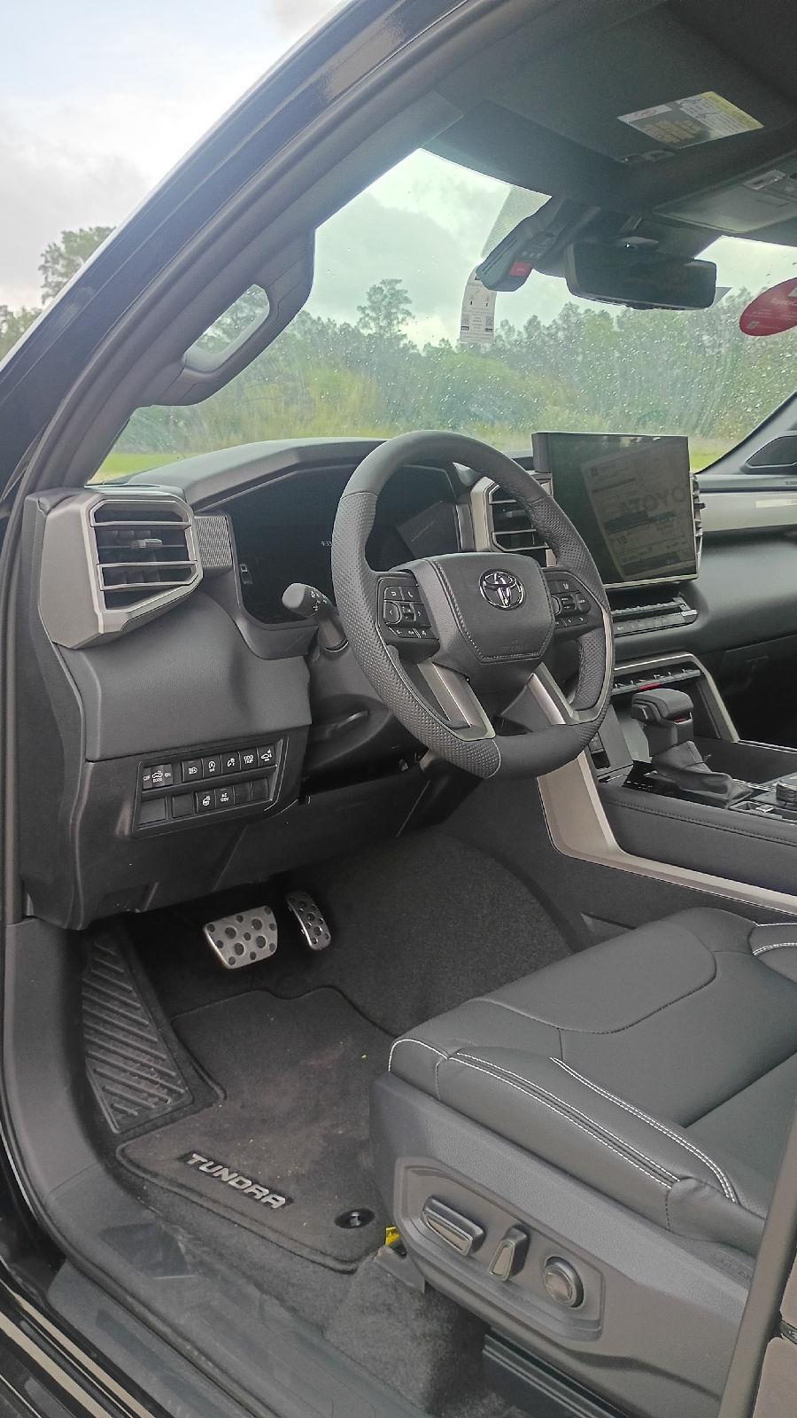 2026 Toyota Tundra Limited - Photo 11
