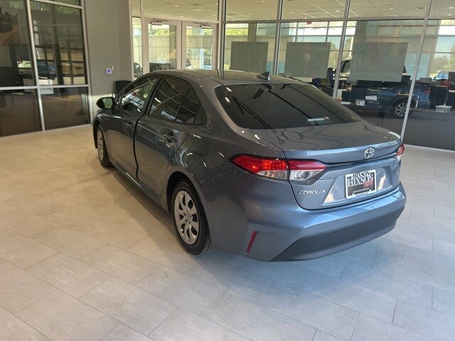 2025 Toyota Corolla LE photo 4