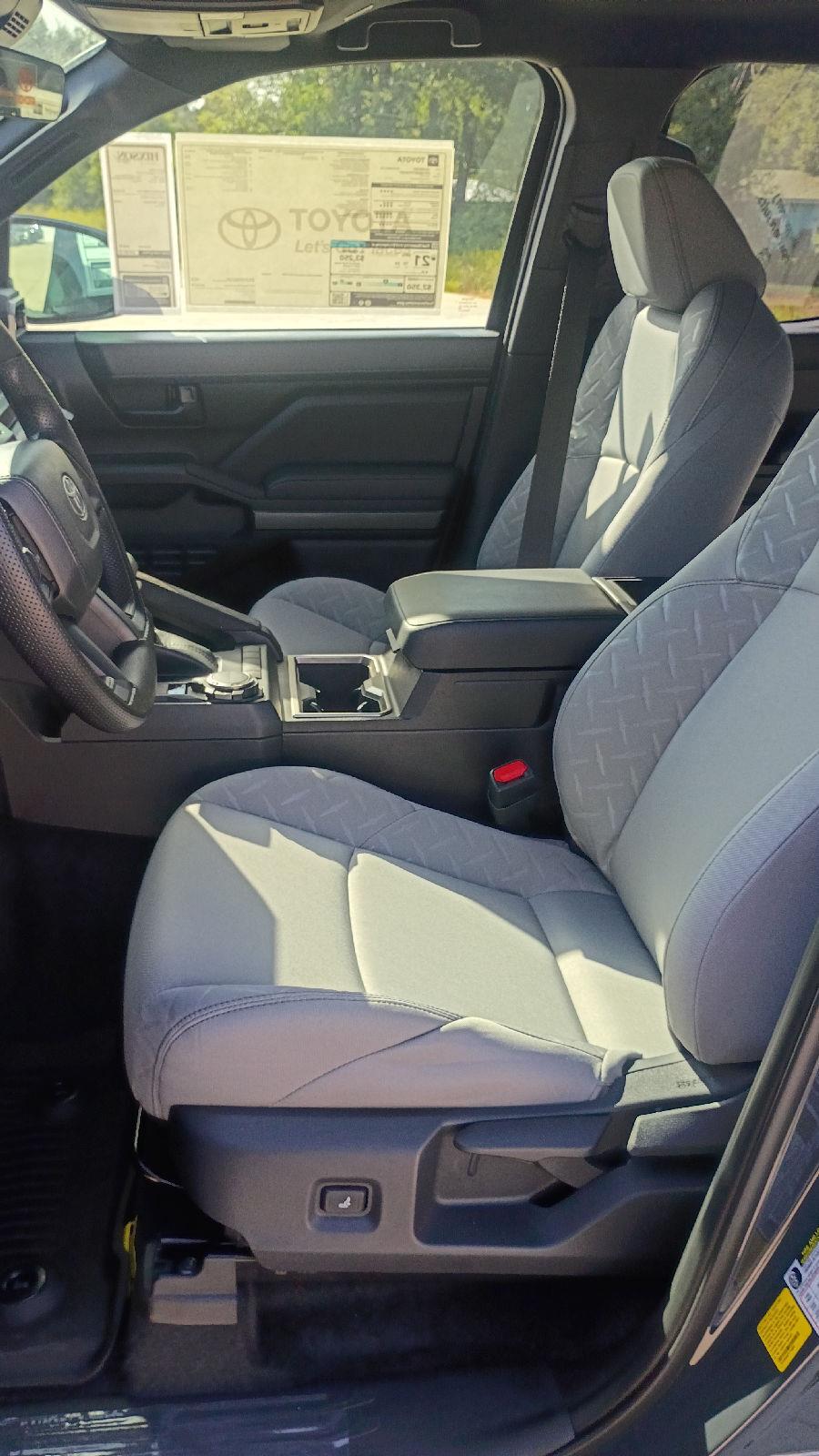 2026 Toyota Tacoma SR5 - Photo 10
