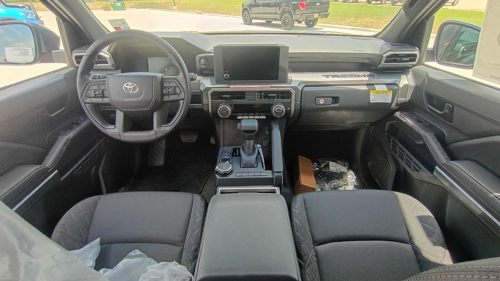 2026 Toyota Tacoma SR5 - Photo 15