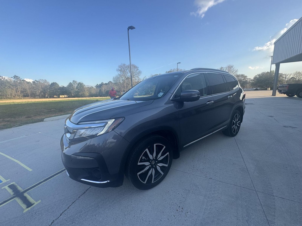 2022 Honda Pilot Touring photo 2