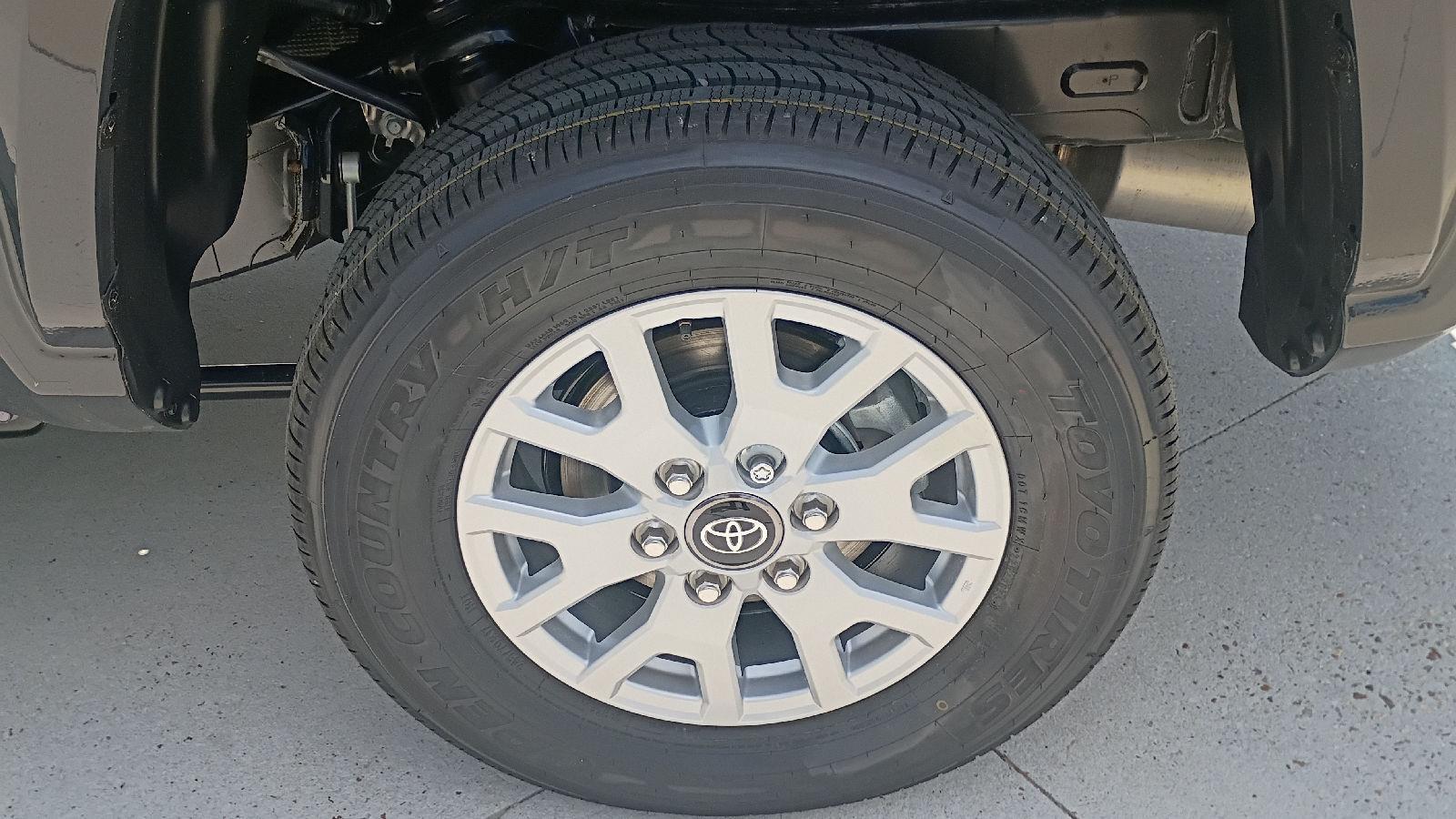 2026 Toyota Tacoma SR5 - Photo 23