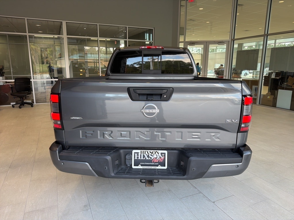 2022 Nissan Frontier SV photo 3