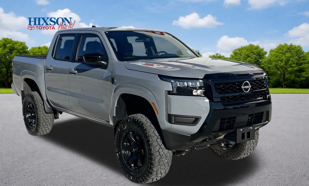 2026 Nissan Frontier SV's photo