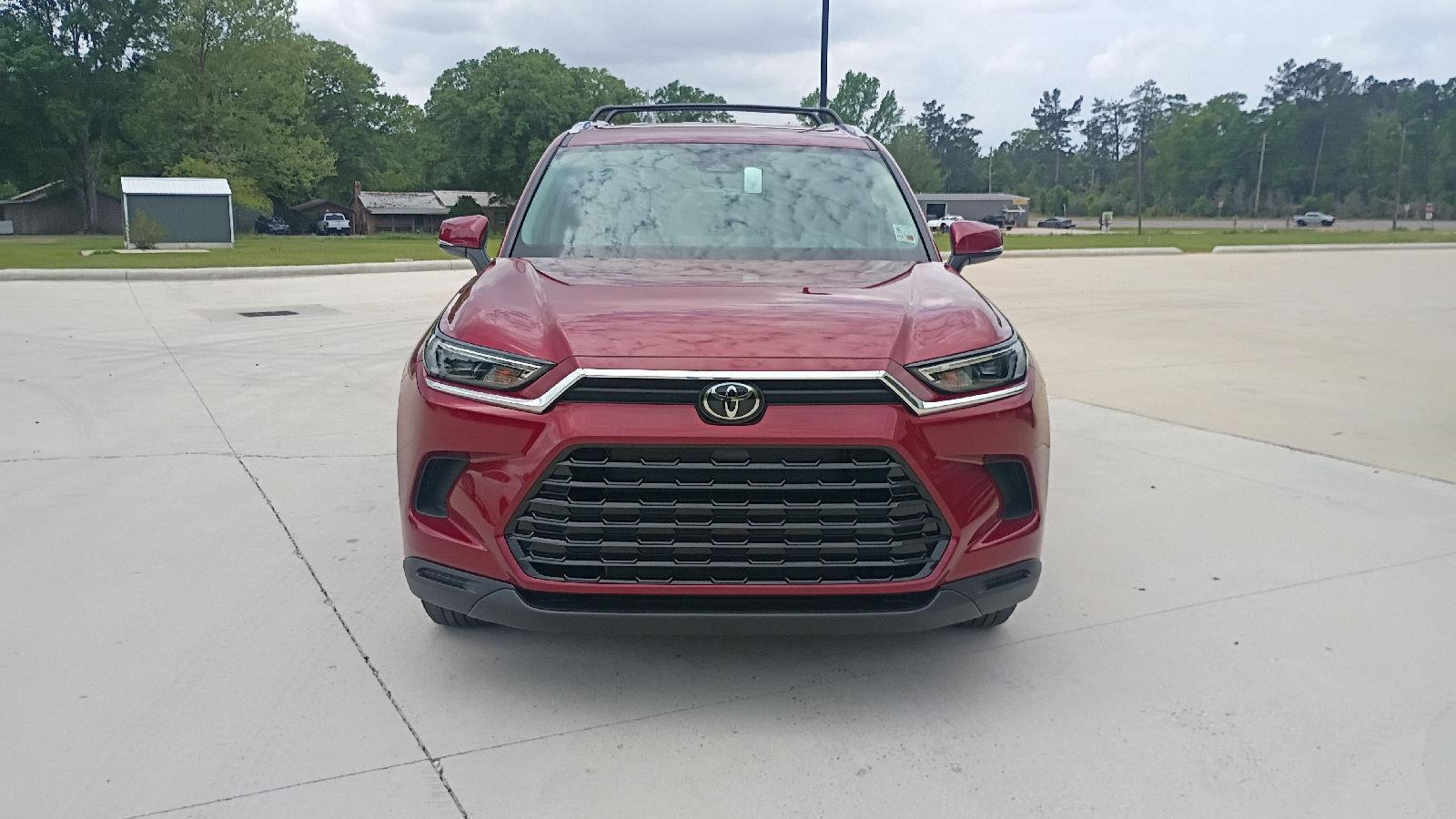 Red (Ruby Flare Pearl) 2026 Toyota Grand Highlander XLE FWD SUV / Crossover Front-Wheel Drive 8-Speed Dual Clutch