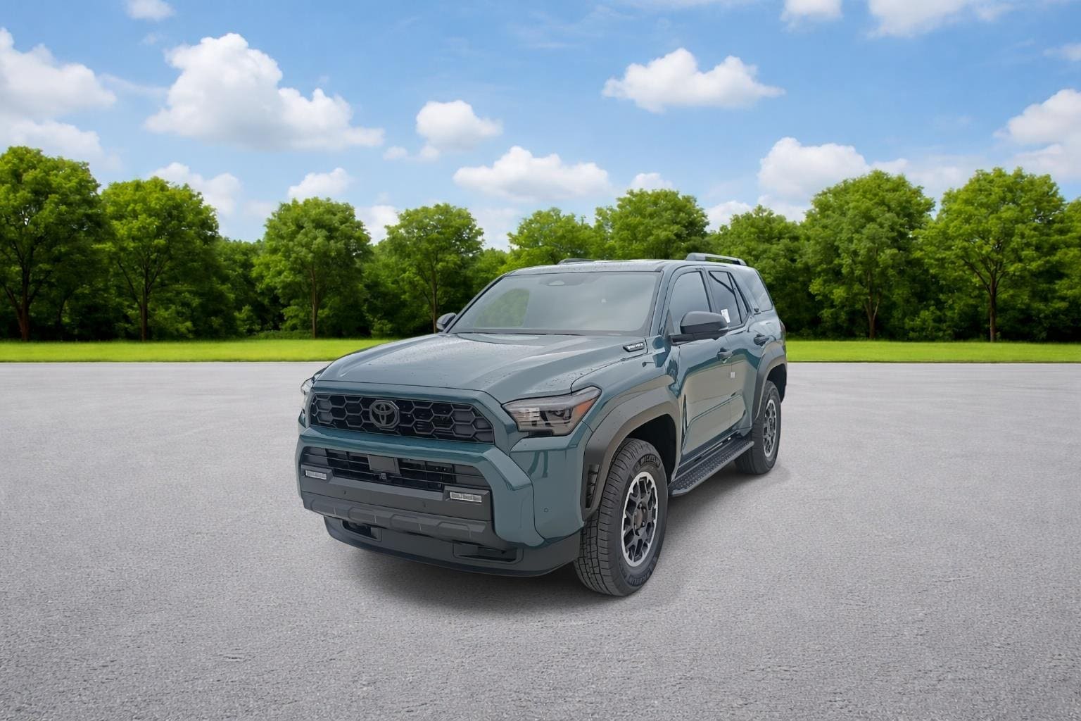 View vehicle photo 3