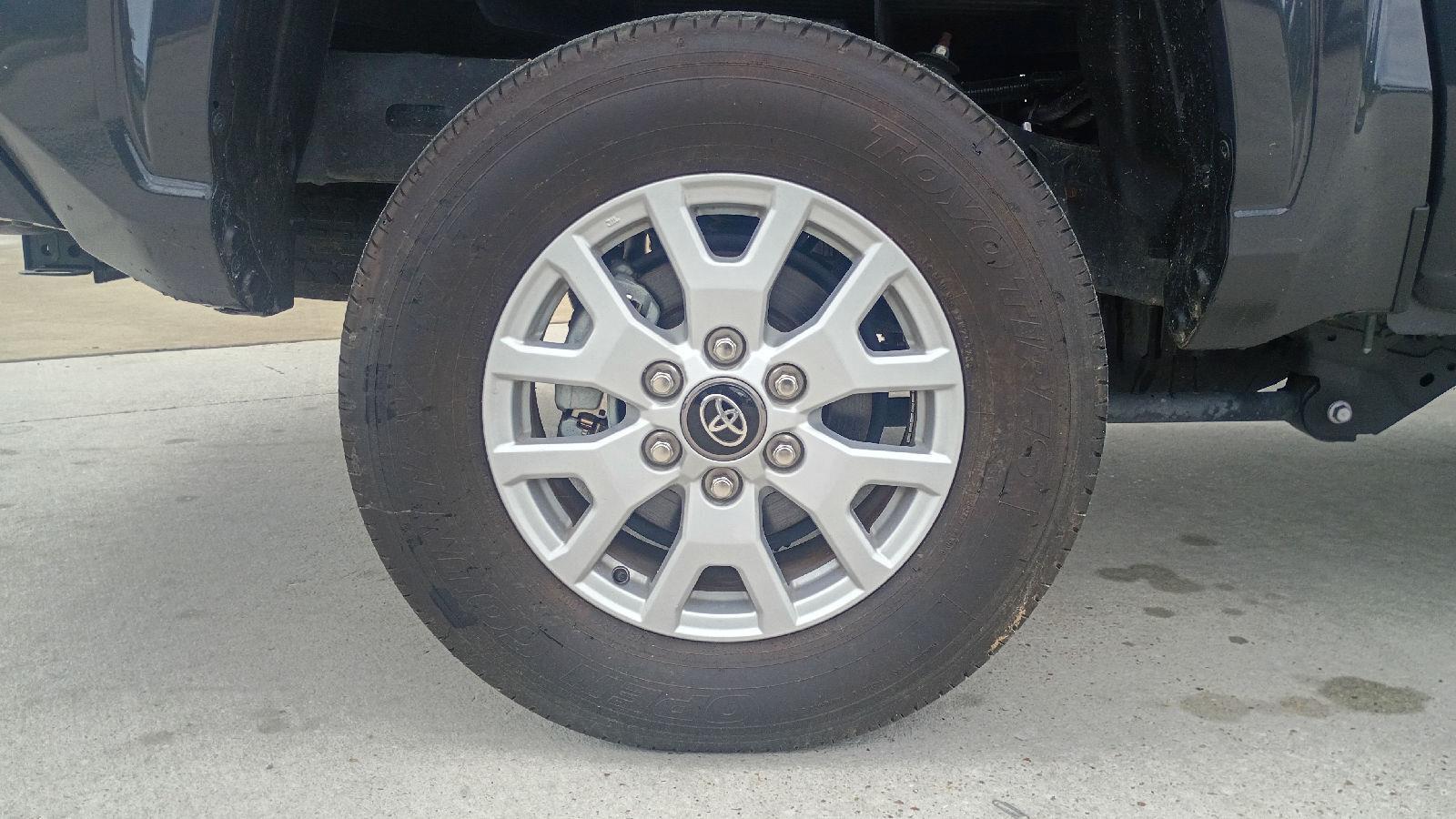 2024 Toyota Tacoma SR5 - Photo 22