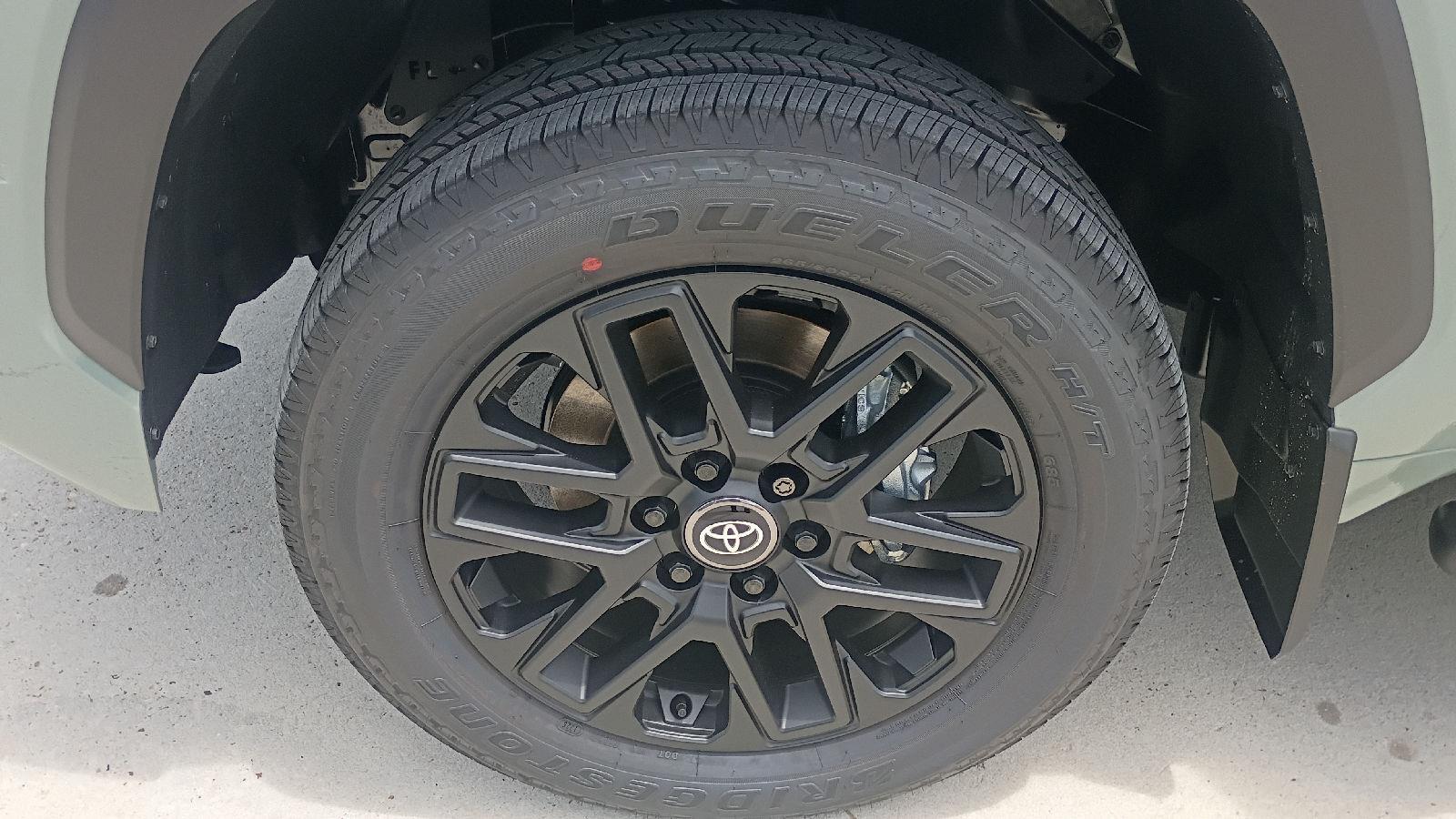 2026 Toyota Tundra Limited - Photo 25